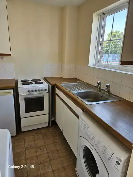 Clean and cleared room after clearance in Broxbourne, Hertfordshire